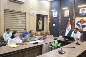 जिलाधिकारी डॉ. आशीष चौहान ने अंडर-14 और अंडर-19 खिलाड़ियों की अधिकतम भागीदारी सुनिश्चित करने को कहा