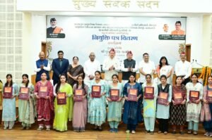 मुख्यमंत्री धामी ने नकल माफिया पर कसा शिकंजा, मेहनत और योग्यता के दम पर युवाओं को मिल रहा रोजगार
