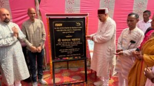 विधायक सतपाल महाराज ने बताया, बीरोंखाल में 9 वर्मी कम्पोस्ट और 21 बायो-कम्पोस्ट प्रदर्शन इकाइयां स्थापित